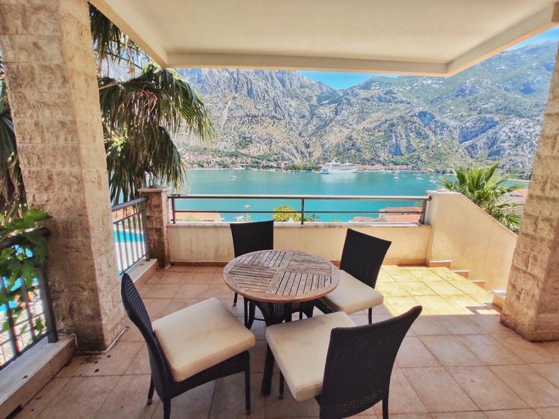 Stunning View To Kotor Bay And Old Town - C2 Vista Apartment Muo Exterior photo